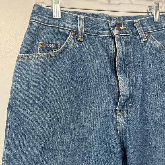 Lee | Vintage High Waist Mom Jeans - Picture 2 of 5